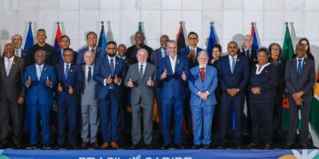 Cúpula Brasil-Caribe reforça urgência de ação global contra crise climática e cobra justiça climática