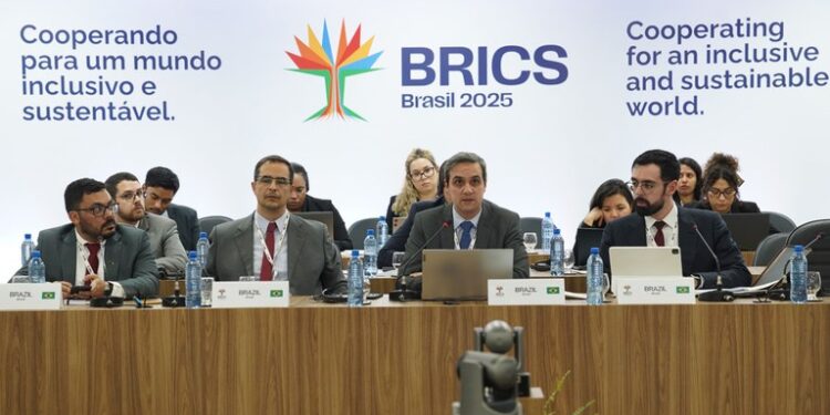 Brasil apresenta metas climáticas ambiciosas em reunião dos BRICS
