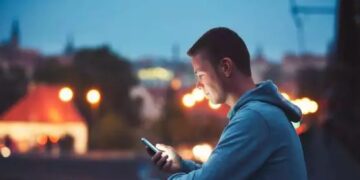 OMS alerta: uma em cada seis pessoas no mundo sofre com a solidão