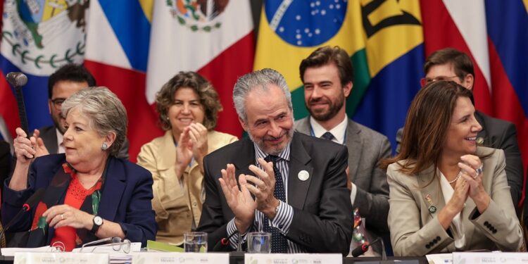 América Latina e Caribe formalizam apoio unânime à COP30 no Brasil